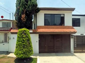 Casa de 3 habitaciones, Puebla · Casa en Venta en Plazas Amalucan, Heroica Puebla de Zaragoza, Pue.