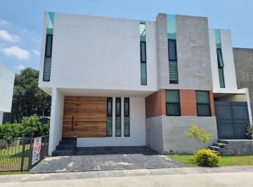 b359f8a32fa87610770d13aab1336be29ce95f8f0afddfb2b75d14e406b3a1cd · Casa en Venta con Roof Garden en Katania Residencial