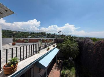 Casa de 3 habitaciones, Cuernavaca · Venta Casa Terraza y Jardín en Subida a Chalma Cuernavaca Cas_5488 Cue/dl