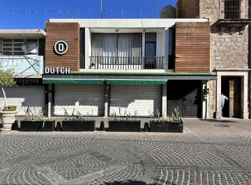 Casa · 652m² · 5 Recámaras · 2 Estacionamientos · Casa en Venta en Calle Venustiano Carranza en El Corazón de Aguascalientes Amk