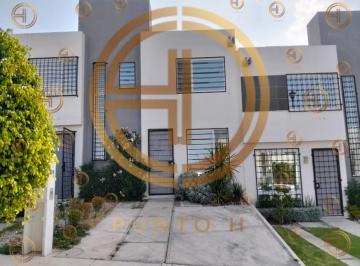 Casa de 3 habitaciones, Puebla · Casa de 103 m² con 3 Recámaras en Venta en Galaxia La Calera