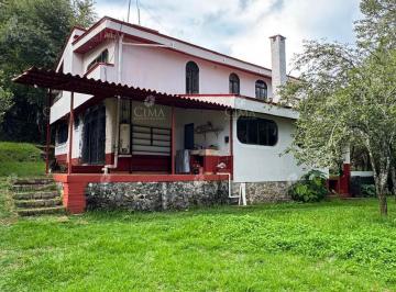 Casa · 1000m² · 4 Recámaras · 4 Estacionamientos · Casa en Renta en Sierra Encantada - R196