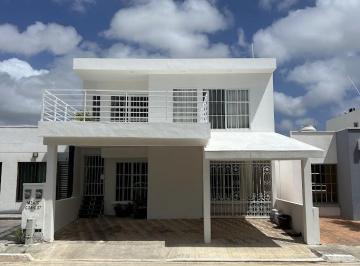 Casa · 3 Recámaras · 1 Estacionamiento · Se Renta Linda Casa Duplex Planta Baja de un Piso en Gran Santa Fe Frente a un Parque