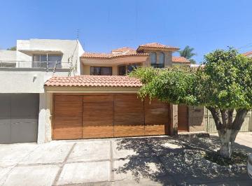 Casa de 3 habitaciones, Zapopan · Venta de Casa en Jardines Vallarta Zapopan Jalisco
