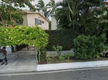 Casa de 3 habitaciones, Zihuatanejo de Azueta · Venta Sin Créditos de Casa en Ixtapa Zihuatanejo Guerrero