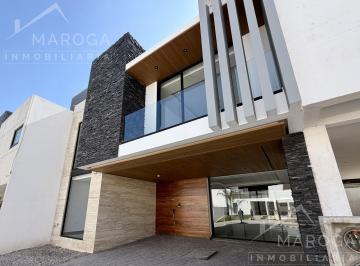Casa · 184m² · 4 Recámaras · 2 Estacionamientos · Casa en Pachuca