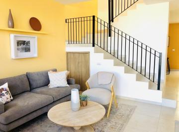 Casa · 110m² · 3 Recámaras · 2 Estacionamientos · Casa en Cumbres del Cimatario de 3 Recámaras con Posibilidad a 4ta Recámara en Planta Baja