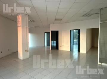 Local comercial · 155m² · Renta de Amplio Local en Torres de Cristal, Ubicado en El Malecón de Campeche