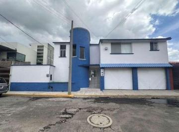Casa · 360m² · 4 Recámaras · 2 Estacionamientos · Venta Casa Real del Valle Pachuca Hidalgo