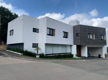 Casa de 3 habitaciones, Xalapa · Casa de 305 m² con 3 Recámaras en Venta en Residencial Paseo de La Reina