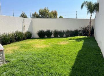 Casa · 120m² · 4 Recámaras · 1 Estacionamiento · Casa en Renta Cantera 1, No Amueblada Villa de Pozos
