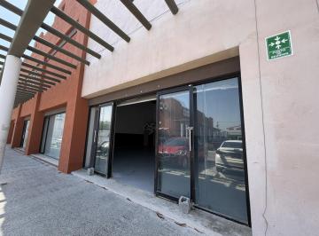 Local comercial · 160m² · Local en Renta con Alta Exposición en Monterrey