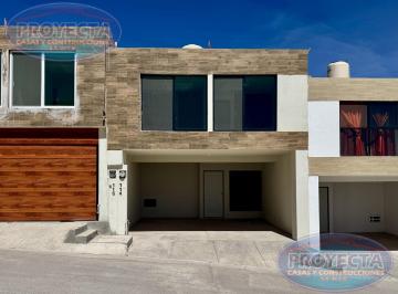 Casa · 96m² · 3 Recámaras · 2 Estacionamientos · Casa en Venta Cerca de Paseo Durango con Cocina Integral y Closets, Frac. Cielo Vista