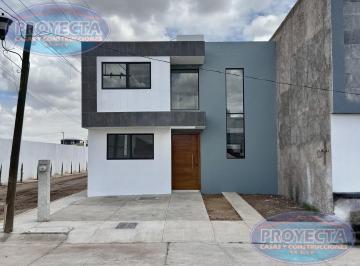 Casa · 128m² · 3 Recámaras · 2 Estacionamientos · Casa en Venta Cerca Hospital 450 en Esquina, Frac. Cumbres Residencial