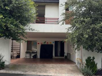Casa · 139m² · 3 Recámaras · 2 Estacionamientos · Casa - Cumbres San Patricio