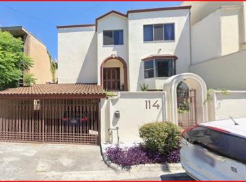Casa de 4 habitaciones, San Pedro Garza García · Venta de Casa en Nuevo Leon San Pedro Garza Garcia Villa Montaña Primer Sector Monte Rosa