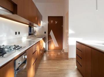 1 · Casa en Lagos del Sol: Moderna con Piscina y 4 Recámaras en Venta