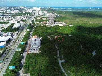 1 · Terreno Residencial en Parque Cancún, Benito Juárez - Oportunidad de Inversión