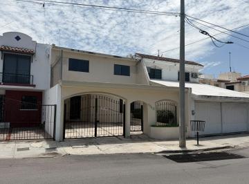 Casa · 3 Recámaras · 2 Estacionamientos · Casa en Renta en La Campiña