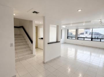 Casa de 3 habitaciones, Tijuana · Propiedad con Potencial de Remodelación en Jardines de Chapultepec | Excelente Ubicación