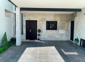 Casa en Venta de 3 habitaciones Real del Puente · Increíble Oportunidad