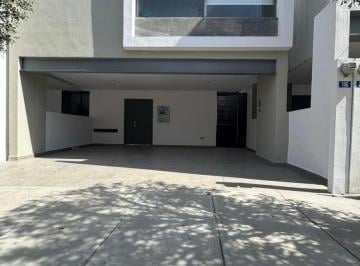 Casa · 160m² · 2 Recámaras · 1 Estacionamiento · Casa en Renta en Mitras, Nuevo León