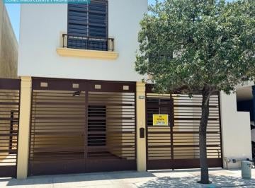 Casa · 3 Recámaras · 1 Estacionamiento · Casa en Renta en Mitras, Nuevo León