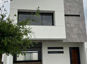 Casa de 4 habitaciones, León · Casa en Venta en Mayorca Residencial