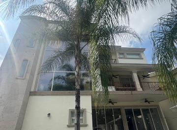 Casa de 5 habitaciones, Monterrey · Casa en Sierra Alta