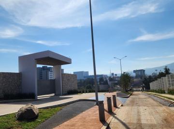 Terreno / Lote · 199m² · Terreno en Venta en Altozano con Caseta de Vigilancia Junto Al Colegio Jefferson