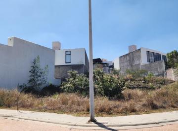 Terreno / Lote · 151m² · Terreno en Venta en Fraccionamiento Privado con Casa Club y Áreas Verdes, Juegos Infantiles