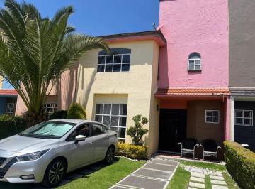 Casa · 120m² · 4 Recámaras · 2 Estacionamientos · Casa en Santa María Totoltepec