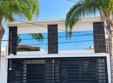 Casa de 6 habitaciones, Monterrey · Casa U Oficina en Renta en Mitras Norte Monterrey