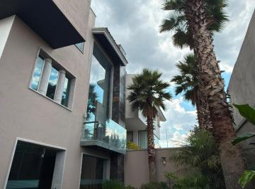 Casa de 4 habitaciones, Tlalpan · Casa en Renta/venta en Jardines en La Montaña