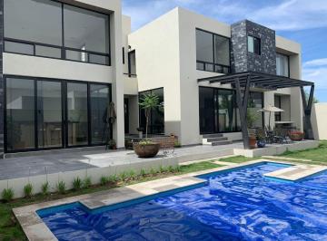Casa de 4 habitaciones, San Luis Potosí · Casa en Renta en La Loma Club de Golf, San Luis Potosí