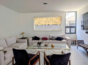 Casa de 4 habitaciones, San Pedro Garza García · Casa en Venta en Colonia del Valle