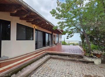 04b660ee229a769ba220f69e373bc7f45116867d6d5cc7bab1bfa9adac4c7c85 · Casa en Venta en Colinas del Bosque, Queretaro