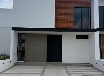 41e17af18c29eea1684d7ca97f8e13f9d22ebb9dc3112f53d69b9dfa9431b418 · Casa en Venta en Zakia, Querétaro