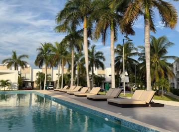 Casa de 3 habitaciones, Benito Juárez · Casa en Venta en Cancún | 3 Recámaras | Privada con Alberca