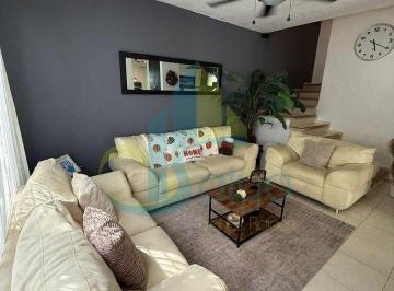 cf1b1cb0e25b7d8ee44e27814f7db382ba58fbba5ecca61938f590a1d7b66fe8 · Se Vende Casa en Gran Santa Fe