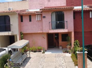 Casa de 3 habitaciones, León · Casa en Venta en León Guanajuato Sobre Bulevar Bosque del Campestre_ Fracc Bosque del Campesrre