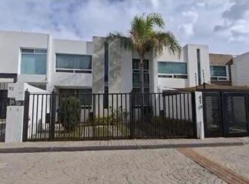 Casa de 3 habitaciones, Querétaro · Casa Renta Milenio III Querètaro Estudio y Una Oficina