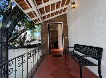 Casa de 5 habitaciones, Guadalajara · Casa Para Oficinas en Renta Arcos Vallarta | Lope de Vega | Cerca de La Minerva