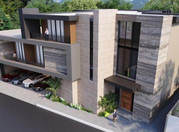 Casa · 682m² · 4 Recámaras · 4 Estacionamientos · Casa Venta en Santa Engracia, San Pedro Garza Garcia, N. L. - Zona Valle