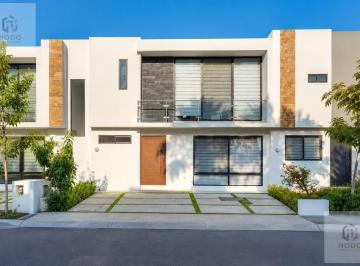 Casa en condominio · 119m² · 3 Recámaras · 2 Estacionamientos · Casa en Condominio - Zákia