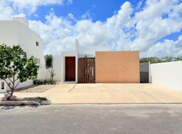Casa · 300m² · 3 Recámaras · 3 Estacionamientos · Casa en San Diego Cutz