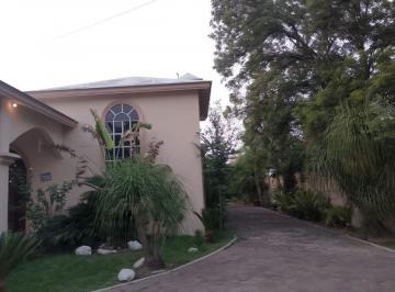 Quinta de 3 habitaciones, Montemorelos · Venta de Casa en Montemorelos
