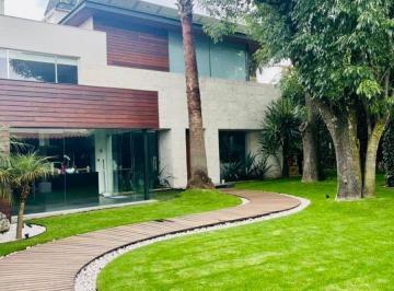 Casa de 4 habitaciones, Alvaro Obregón · Casa en Venta en Jardines del Pedregal