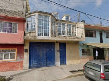 Casa de 3 habitaciones, Nezahualcóyotl · Casa en Venta, Nezahualcoyotl, Agua Azul