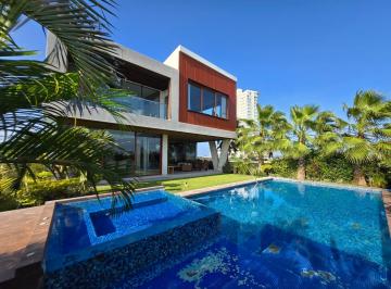 Casa · 600m² · 4 Recámaras · 6 Estacionamientos · Casa en Venta Dos Riberas Riviera Veracruzana